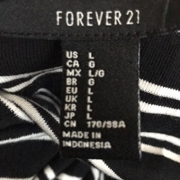 Rubbed knit black & white stripped top - Picture 4 of 4